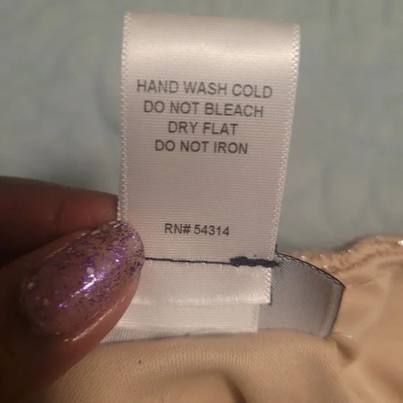 B. Darlin beige/gold glitter dress. Size XL. Spaghetti straps. - Picture 3 of 11